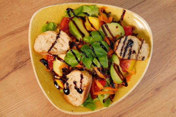 AVOCADO MANGO SALAD
