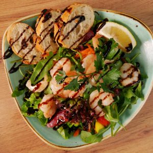 GAMBAS E RUCOLA SALAD